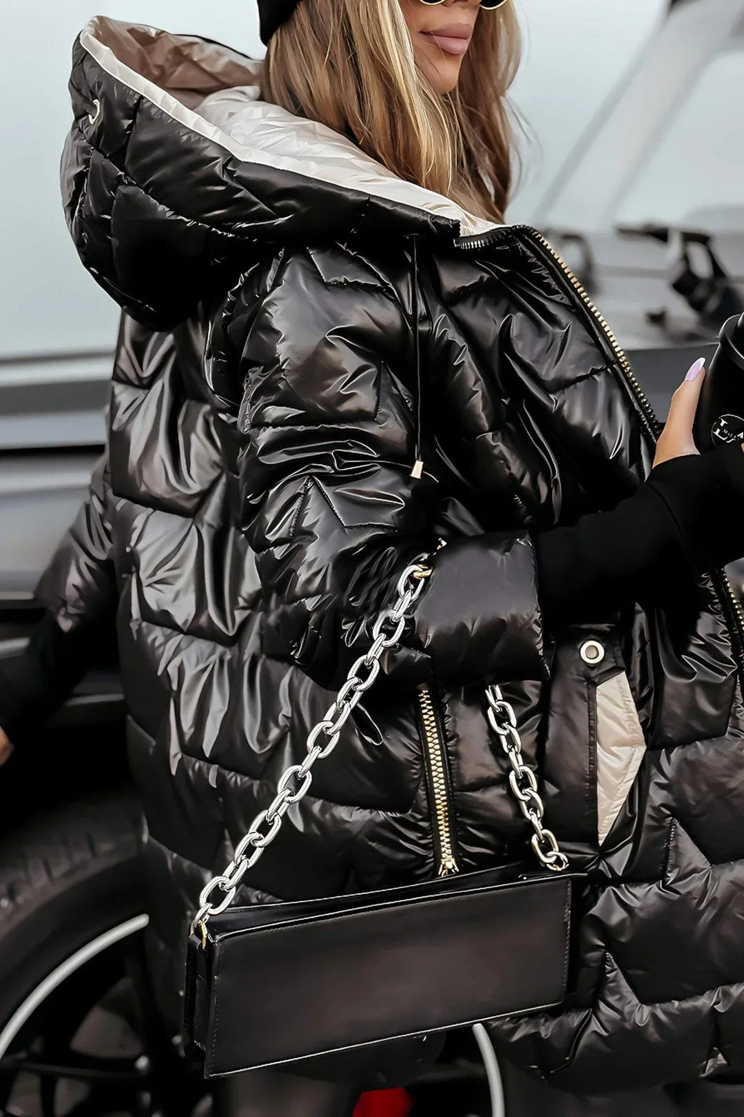 Nolwen – Elegant Winter Coat with Hood and Padded Insulation